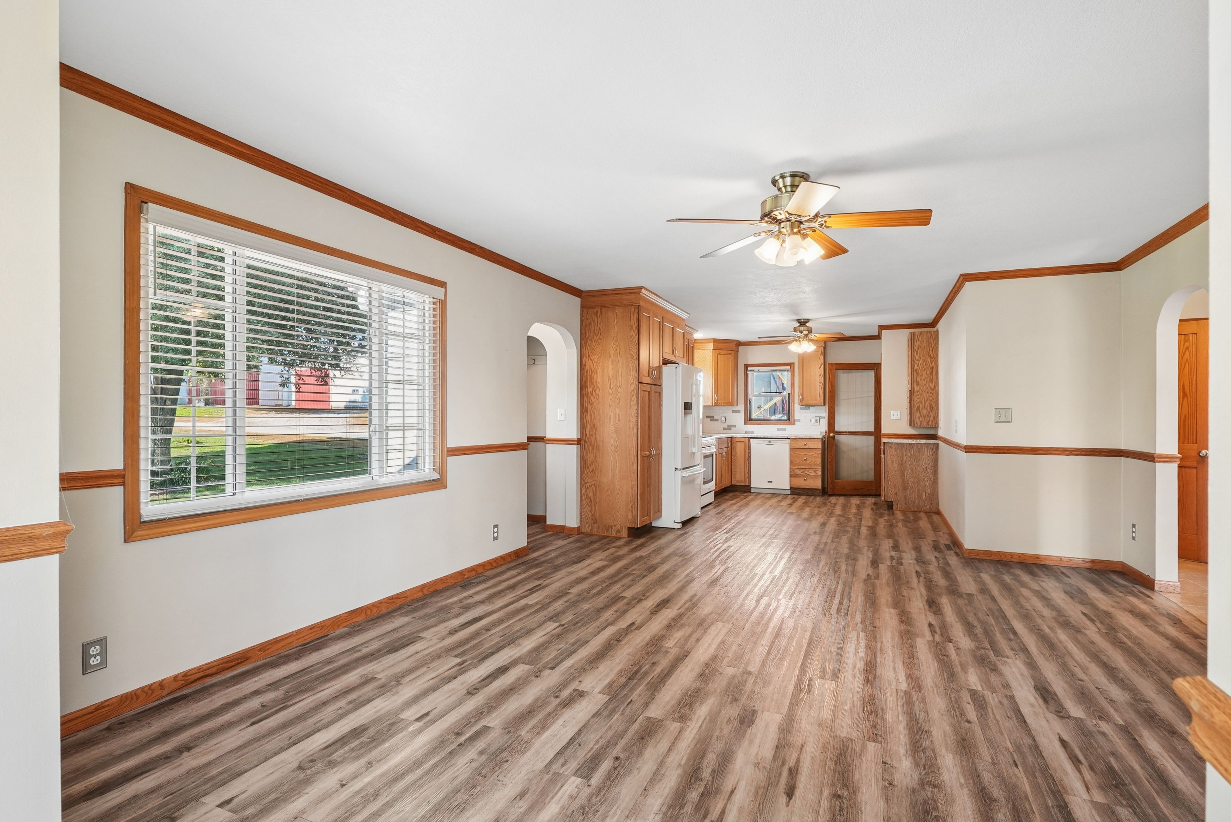 Listing Photo: 08-126 28481_Grand_Ave